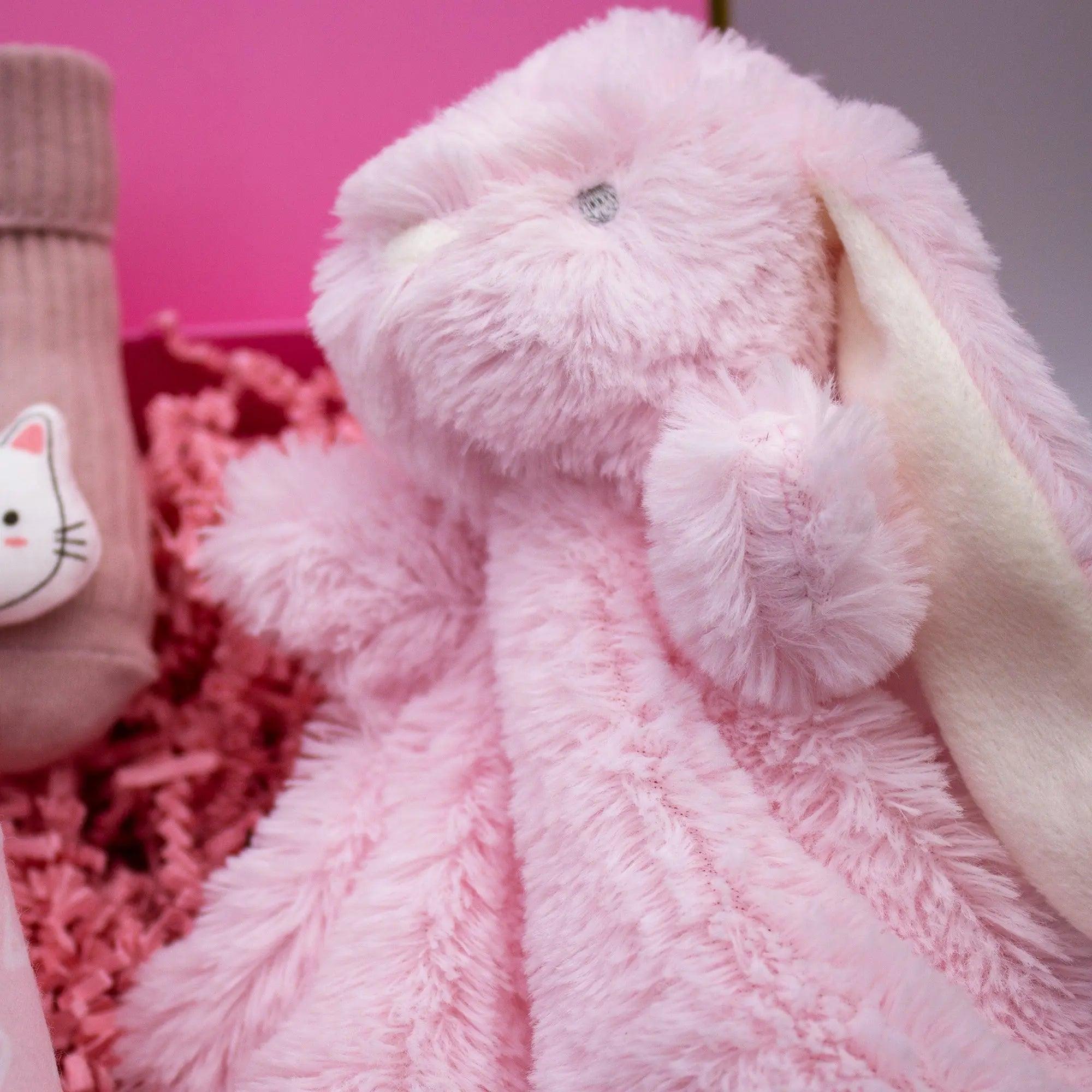 Presentset till nyfödd flicka – Snuttefilt, halksockor, body & mugg till mamma (rosa)-4