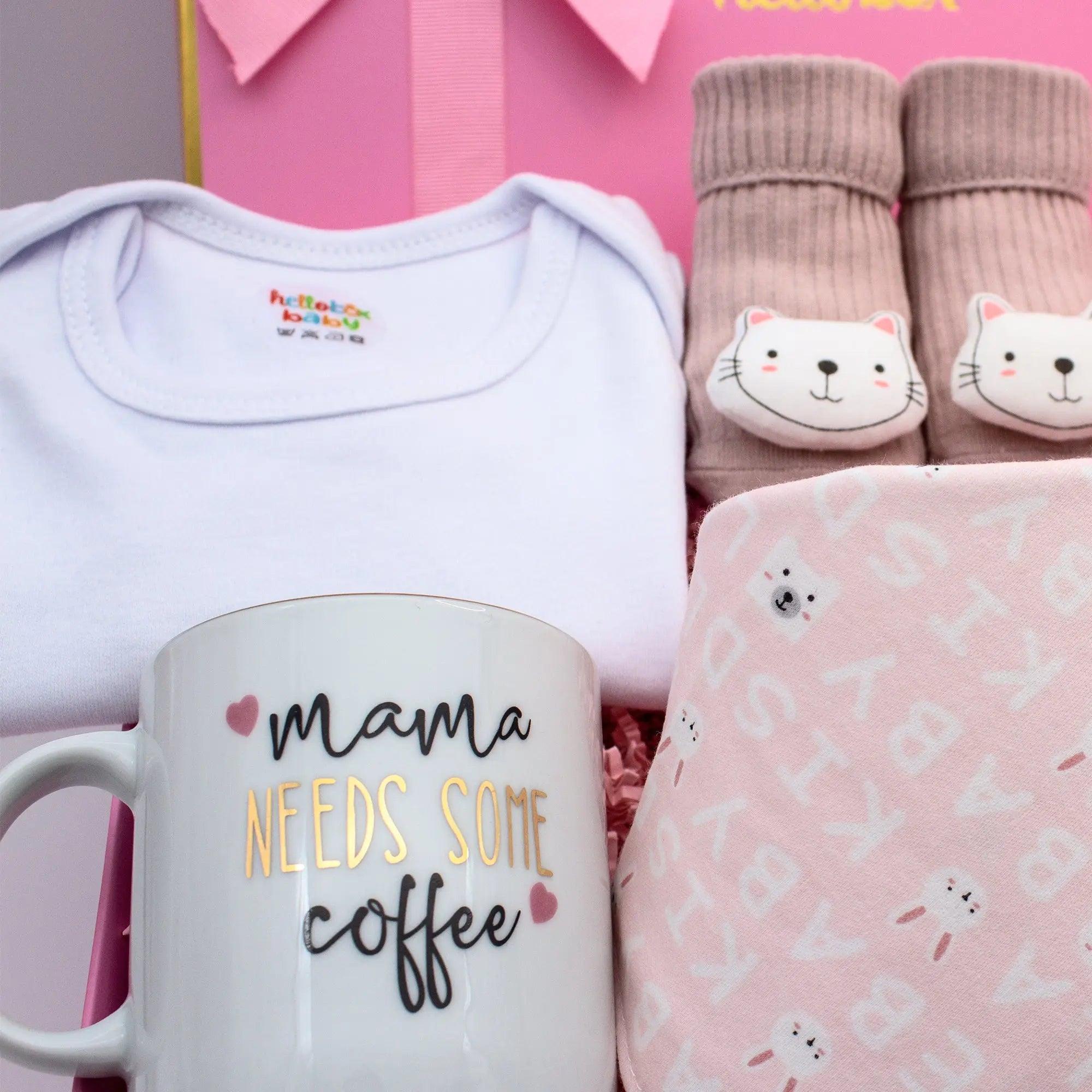 Presentset till nyfödd flicka – Snuttefilt, halksockor, body & mugg till mamma (rosa)-3