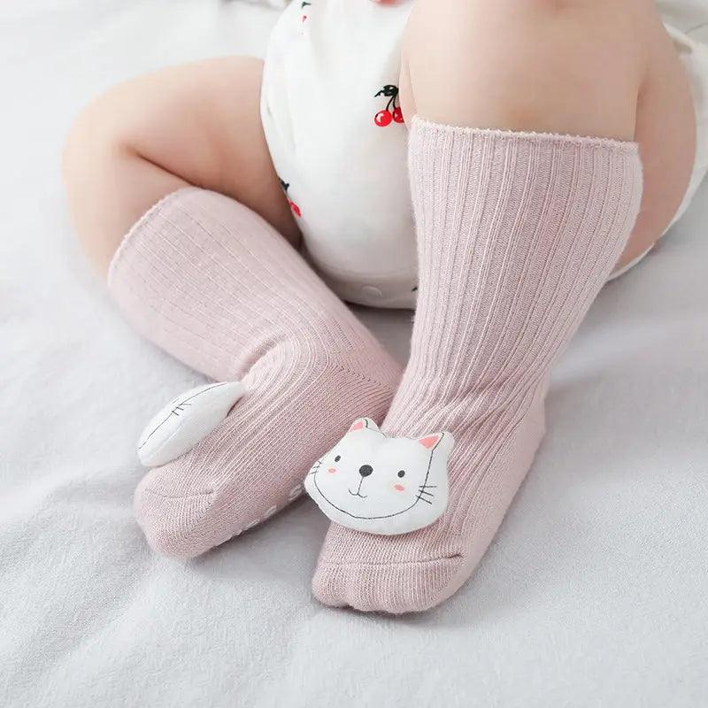 Presentset till nyfödd flicka – Snuttefilt, halksockor, body & mugg till mamma (rosa)-2