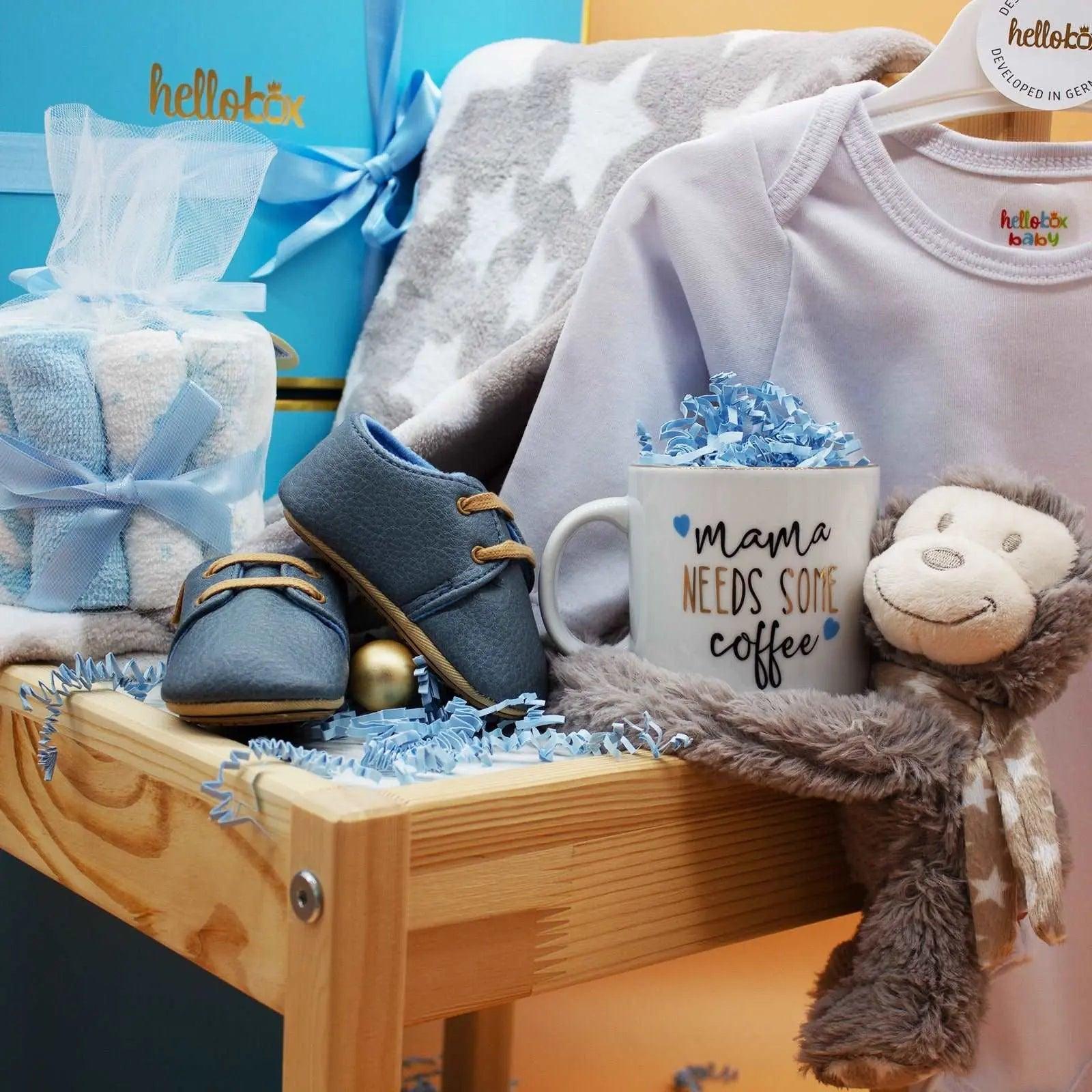 Presentbox till nyfödd – 17-delars set i blått/vitt/grått med babyfilt & gosedjur (pojke)-1