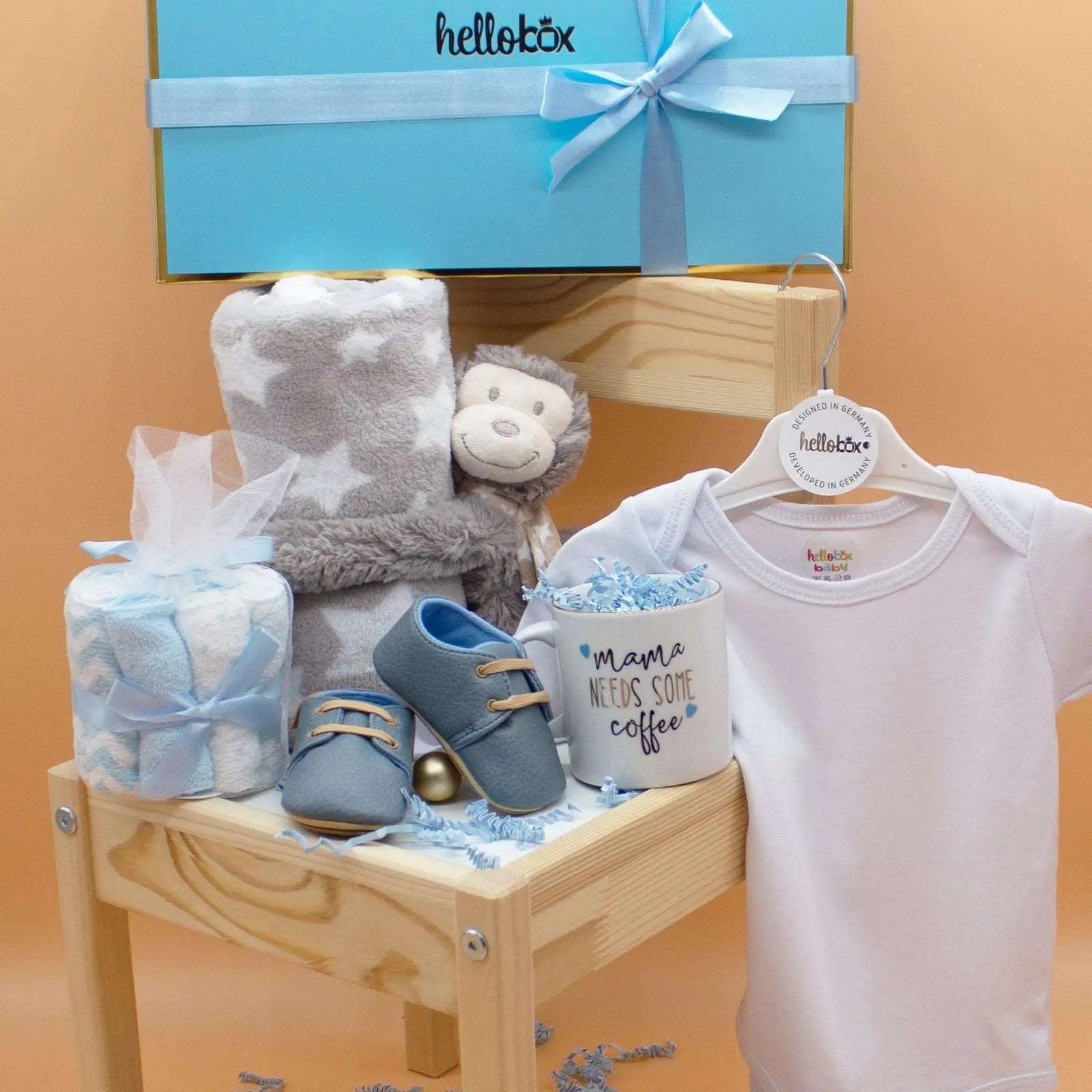 Presentbox till nyfödd – 17-delars set i blått/vitt/grått med babyfilt & gosedjur (pojke)-2